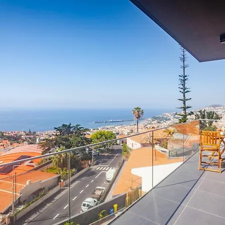 Sleeps 6 With Pool Air Con And Wifi *
