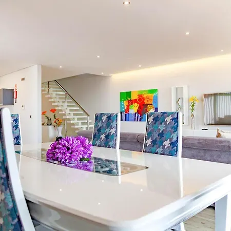Sleeps 6 With Pool Air Con And Wifi Villa